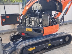Mini-excavatrice hydraulique d'occasion Kubota U55-4, petite machine de terrassement et de construction, équipement de creusement avec moteur - Product Image 4