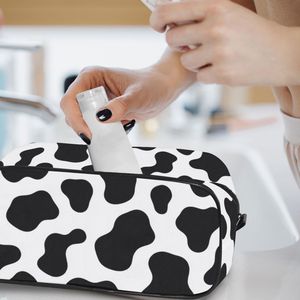 <b>Print</b> on Demand <b>Cow</b> <b>Print</b> Custom Cosmetic Bag Large Capacity Travel Makeup Bag for Women Portable Zipper Toiletry Pouch - Product Image 5