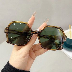 サングラス女性新メガネ男性韓国版潮型サングラスラウンドフェイススリムUV保護97203 - Product Image 1