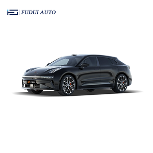 Zeekr 001 2024 Usata, Auto Elettrica di Lusso con Supporto per Ricarica Rapida, 5 Porte, 5 Posti, Hatchback, Autonomia >700km NEDC - Product Image 1