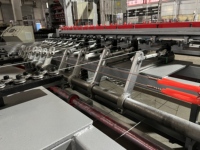 Machine polyvalente de fabrication de grillage métallique pour clôtures de sécurité et de délimitation