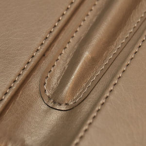 Carpeta de papel de aluminio con logotipo de cuero PU de alta calidad al por mayor de fábrica pequeña Impresión de carpeta transparente - Product Image 6