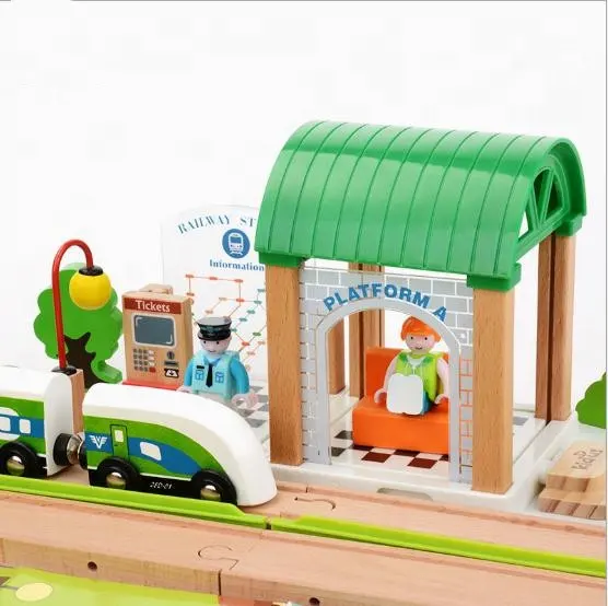 Yüksek kaliteli eğitici 110 adet şehir demiryolu ahşap oyuncak tren çocuklar için