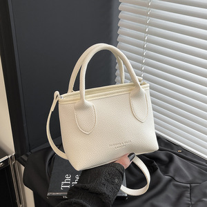 <span class=keywords><strong>Sac</strong></span> seau <span class=keywords><strong>mini</strong></span> imperméable super tendance pour femme, nouvelle collection 2025, <span class=keywords><strong>sac</strong></span> à bandoulière <span class=keywords><strong>de</strong></span> <span class=keywords><strong>luxe</strong></span> pour téléphone portable - Product Image 6