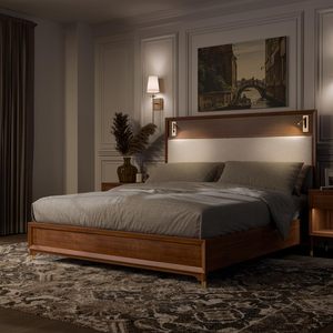 Lit King Size Moderne du Milieu du Siècle, Magnifique, 1 pièce, en Bois Massif Noyer, Rembourré - Product Image 4