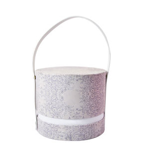 Caja de flores blanca redonda de lujo Embalaje de marca Arreglo floral Tubo de papel Caja de regalo de flores para regalos de flores románticas - Product Image 6