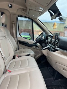 Minibús en Excelentes Condiciones, 15 Asientos, Precio Económico, Autobús Mediano de Lujo en Venta - Product Image 6