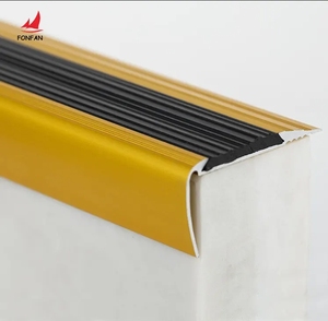 Garniture de nez de bord d'<span class=keywords><strong>escalier</strong></span> moderne <span class=keywords><strong>antidérapante</strong></span> en gros argent or noir <span class=keywords><strong>bande</strong></span> en alliage d'aluminium <span class=keywords><strong>bande</strong></span> d'<span class=keywords><strong>escalier</strong></span> <span class=keywords><strong>antidérapante</strong></span> - Product Image 3