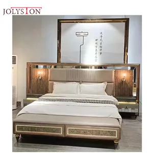 سرير كينج كلاسيكي فاخر إيطالي من Jolyston