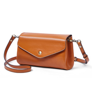 Bolso Bandolera para Mujer, de Cuero Genuino, Color Amarillo Atardecer, Tipo Cubierto, Bolso Mensajero Resistente - Product Image 5