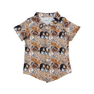 เสื้อยืดเด็กผู้ชาย แขนยาว คอกลม ผ้าคอตตอนผสมสแปนเด็กซ์ ระบายอากาศได้ดี พิมพ์ลายทีมฟุตบอลมหาวิทยาลัย สไตล์ลำลอง จากร้าน RTS Boutique - Product Image 1