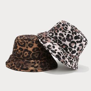 Sombrero de Pescador con Estampado de Leopardo para Mujer, Estilo Moderno para Otoño e Invierno - Product Image 3