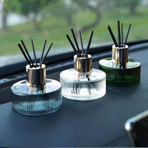 Thân Thiện Với Môi Kính Sang Trọng Xe Khuếch Tán Với Lâu Dài Hương Thơm Tươi Tự Làm Tinh Dầu Làm Mát Không Khí Cho Nhà Sử Dụng Bán Buôn - Product Image 2