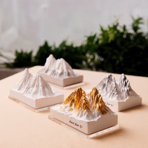 Diffuseur Alpine Stone Car Ornament Parfum d'intérieur personnalisé Rafraîchisseur d'air Longue durée DIY Gypse Fragrance Factory Wholesale - Product Image 3