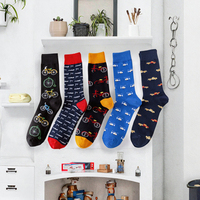 Chaussettes en coton fantaisie personnalisées en gros, chaussettes amusantes, chaussettes unisexes, chaussettes tendance, chaussettes antibactériennes pour hommes pour le printemps 2026