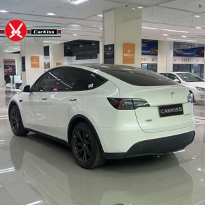 <span class=keywords><strong>Tesla</strong></span> <span class=keywords><strong>Model</strong></span> Y Long Range 2024 d'occasion, transmission intégrale, SUV familial <span class=keywords><strong>de</strong></span> luxe, batterie 78,4 kWh, haute performance, toit panoramique gauche - Product Image 5