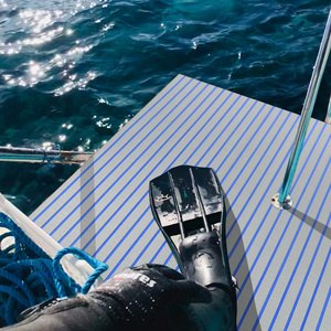 KT GuoMei 2026 Nueva Tendencia al por Mayor, Marca de Suministros Marinos, Cubierta de Espuma EVA Cepillada con Diseño de Ranura Recta Antideslizante y Anti-UV para Barcos - Product Image 6