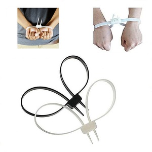 กุญแจมือพลาสติกไนลอนแบบใช้แล้วทิ้งขนาด 12x700 มม. แบบยืดหยุ่น ทนทาน ใช้รัดสายเคเบิลได้ - Product Image 4