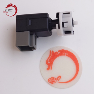 Pièce de moteur automobile de haute qualité, interrupteur de feux stop (4P) 93810-3S000 pour Hyundai Elantra Kia K5 Carnival 938103S000 - Product Image 6