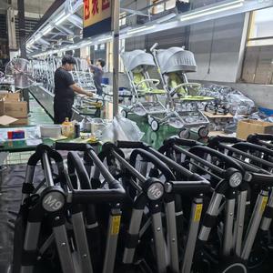 Cochecito de Bebé de Fábrica, Plegado con un Clic, Sin Necesidad de Doblar, Asiento Espacioso, Diseño de Vista Alta - Product Image 5