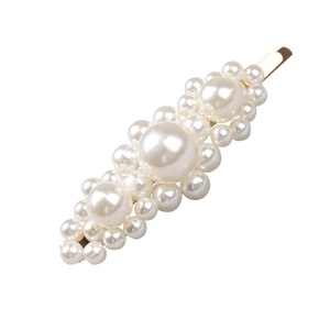 Pince à cheveux en cristal faite à la main de style français, accessoire coréen pour femme, pince latérale BB, pince bec de canard mignonne et simple, vente en gros - Product Image 5