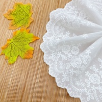 Dentelle en coton peigné doux 100% avec broderie délicate à motif floral pour textiles de maison, artisanat et accessoires vestimentaires pour enfants
