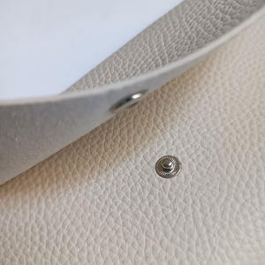 Venta al por mayor de encargo <span class=keywords><strong>del</strong></span> tamaño personal de viaje portátil Beige Negro Pu Cartera de cuero cierre a presión dinero en efectivo sobre bolsa de banco - Product Image 5