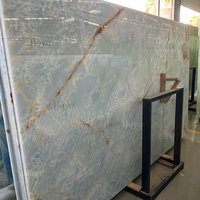 Ubin Onyx Biru Mewah Jumbo Slab Batu Alam Transparan untuk Dinding Pemisah  Slab Onyx Biru Harga Marmer Onyx Biru