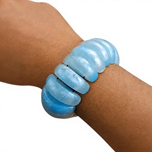 Bracelets en résine colorés tendance, design géométrique de qualité supérieure, bijoux de mode pour femmes, accessoires élégants et stylés - Product Image 2