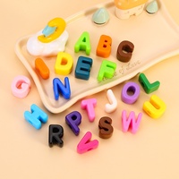 Perles en acrylique colorées à gros trous, alphabet anglais, 10 pièces/sacs, fabrication de bijoux DIY, accessoires pour bracelets, fournitures artisanales