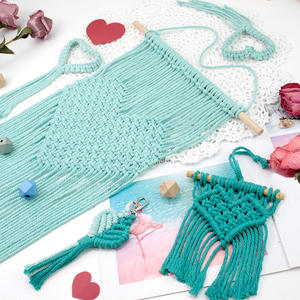 Kit de Macramé de Corazón para el Día de San Valentín, 4 en 1, <span class=keywords><strong>Tapiz</strong></span> de Poliéster/Llavero/Broche, Caja de Regalo de Bricolaje Estilo Boho para Principiantes con Tutorial - Product Image 2