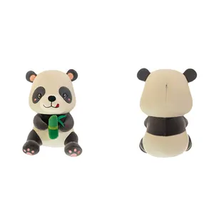 विशाल पांडा आलीशान खिलौना बड़े कस्टम भरवां पशु खिलौने आलीशान पांडा बांस कुंगफू पांडा आलीशान खिलौना पकड़े हुए