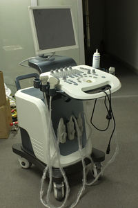 <span class=keywords><strong>3D</strong></span> 4D 전체 디지털 트롤리 도플러 초음파 스캔 기계/스캐너 CE 승인 (MSLCU24-R) - Product Image 5