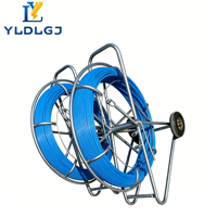 Tige de guidage en fibre de verre 8 mm 150 m pour travaux de tirage de conduites souterraines sur de longues distances, avec support et roues pour utilisation sur site par les équipes