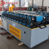 Machine à grande vitesse pour la fabrication de profilés en U et de rails, double ligne, synchronisée, avec équipement de formage de quilles en acier certifié CE