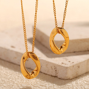 Collier pendentif ovale minimaliste en or, design géométrique, alliage de zinc, bijoux de mode pour femmes XL387G - Product Image 1