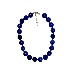 Nouveauté Automne : Collier Artisanal Écologique en Résine Perlée avec Pendentif Irrégulier en Strass – Bijou Élégant pour la Clavicule - Product Image 1