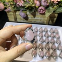 Prix de gros Bagues en cristal Bagues en quartz rose naturel Bagues en quartz rose pour cadeaux
