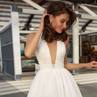 Robes De mariée De plage blanches brillantes, dos nu, col en v, en Tulle, style Boho, élégantes, nouvel arrivage
