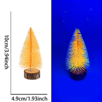 Mini sapin fluorescent bleu réactif aux UV de 10 cm, petit sapin sur base en bois pour décoration de table de fête sous lumière noire