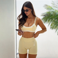 Ensemble de sport respirant 2 pièces pour femme, débardeur superposé contrastant jaune et blanc, short taille haute, nouvelle collection 2026