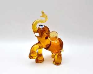 Figura de Elefante de Vidrio Soplado a Mano, Color Ámbar, Tema Animal, Decoración de Pascua, Pieza de Arte Artesanal, Adorno de Vidrio Hecho a Mano, Rajasthan - Product Image 1