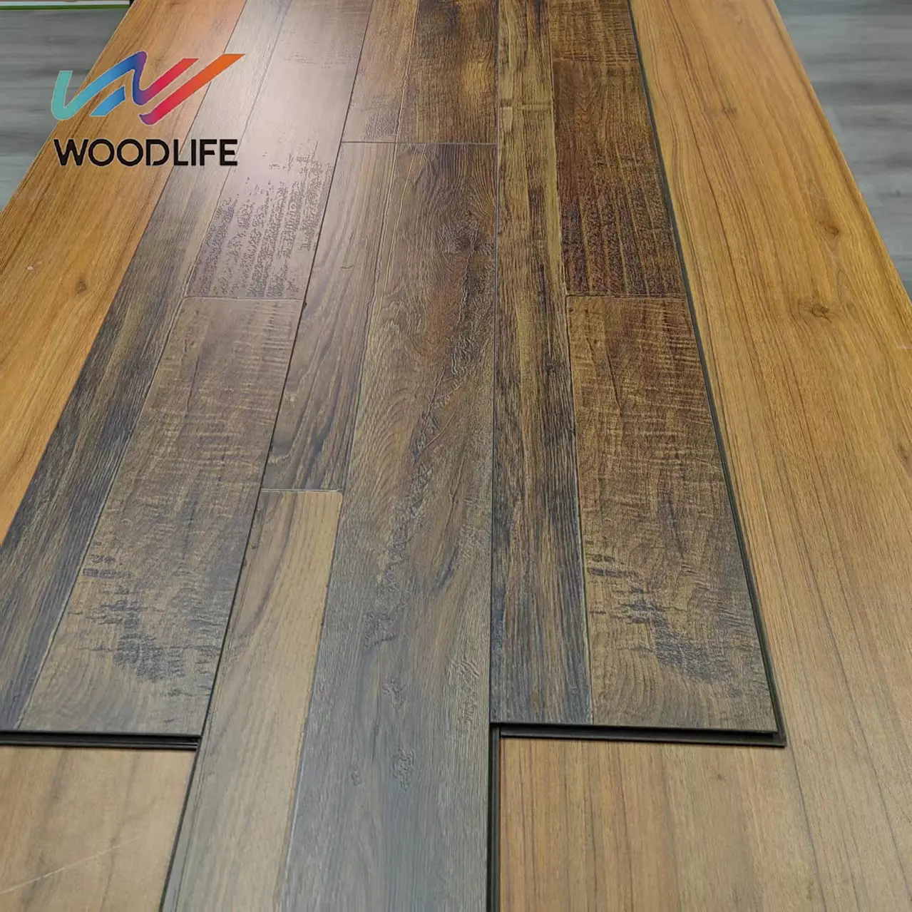 Super Waterproof Anti-Scratch Environmental Friendly Easy Clean Laminate Flooring