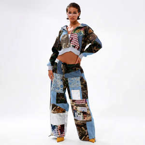 Conjunto de chándal de camuflaje para mujer, con capucha, ligero, de manga larga, con dobladillo dividido 2 en 1, cierre con cordón, ajuste holgado, estilo urbano - Product Image 1