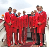 Uniforme de stewardesse australienne sur mesure, design de veste longue rouge, pantalon, jupe et chemise blanche