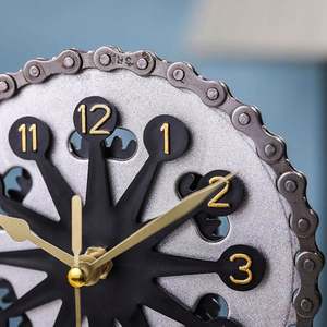 Horloge de sol moderne à engrenages rotatifs, design Art Déco en forme de chaîne en fer, affichage à aiguilles, cadeau d'anniversaire - Product Image 4