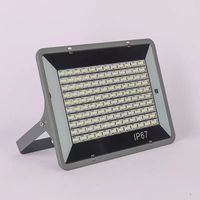 Projecteur solaire LED 200W 2200LM IP65 50000H avec réverbère solaire à corps en aluminium à distance pour entrepôts