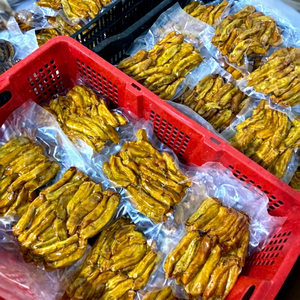 บลูโลตัสฟาร์ม กล้วยอบแห้งหวานแบบนิ่ม บรรจุภัณฑ์สุญญากาศ ผลิตในเวียดนาม ขนาด 0.5กก.-2กก. - Product Image 1
