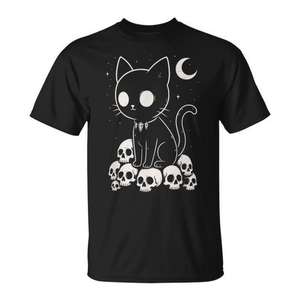 Camiseta negra con diseño de calaveras de gato, estilo gótico, alternativo y adorable. - Product Image 1