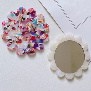 กระจกแต่งหน้าอะซิเตทแบบพกพา ลายดอกไม้ รุ่นใหม่ล่าสุด กระจกพกพาอะซิเตทแบบกำหนดเอง - Product Image 6